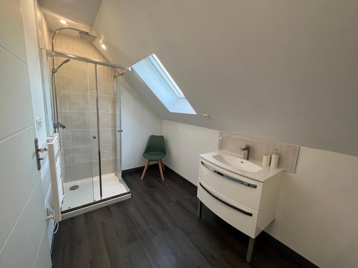 Maison chiron Montreuil-sur-Maine Extérieur photo